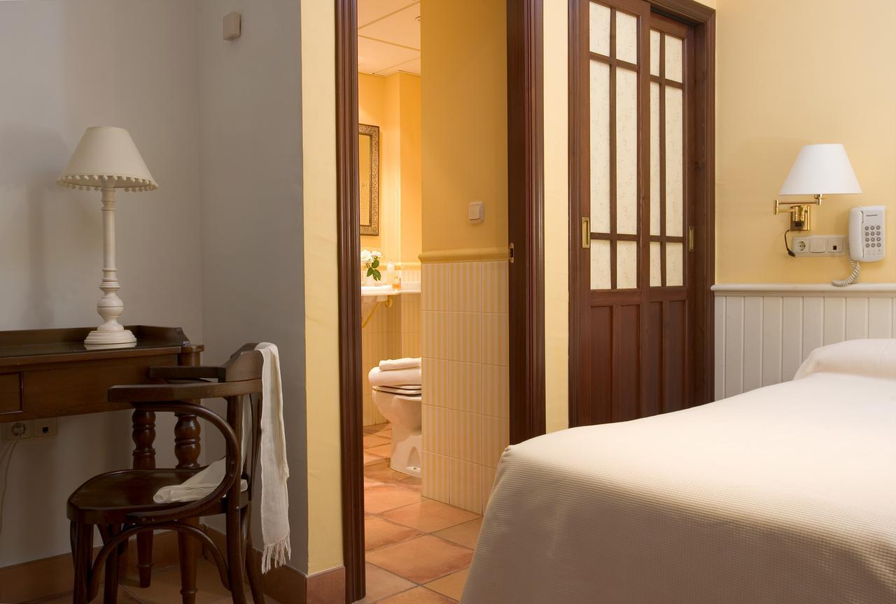 Hotel Veracruz Utrera Extérieur photo